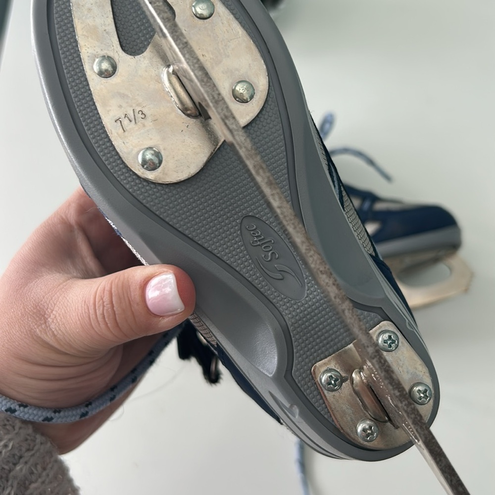 Kids softec figure skates ❄️ - Picture 3 of 3